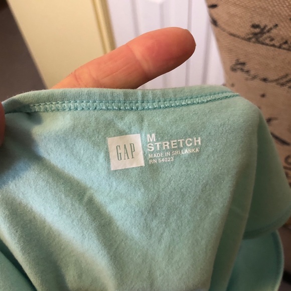 GAP Stretch pale green tank top - Picture 4 of 5